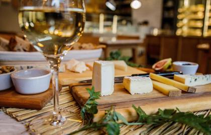 Một điều bạn nên luôn phục vụ cùng đĩa Charcuterie