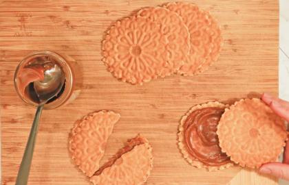Bánh Stroopwafels giả là món quà Giáng sinh lười biếng nhất